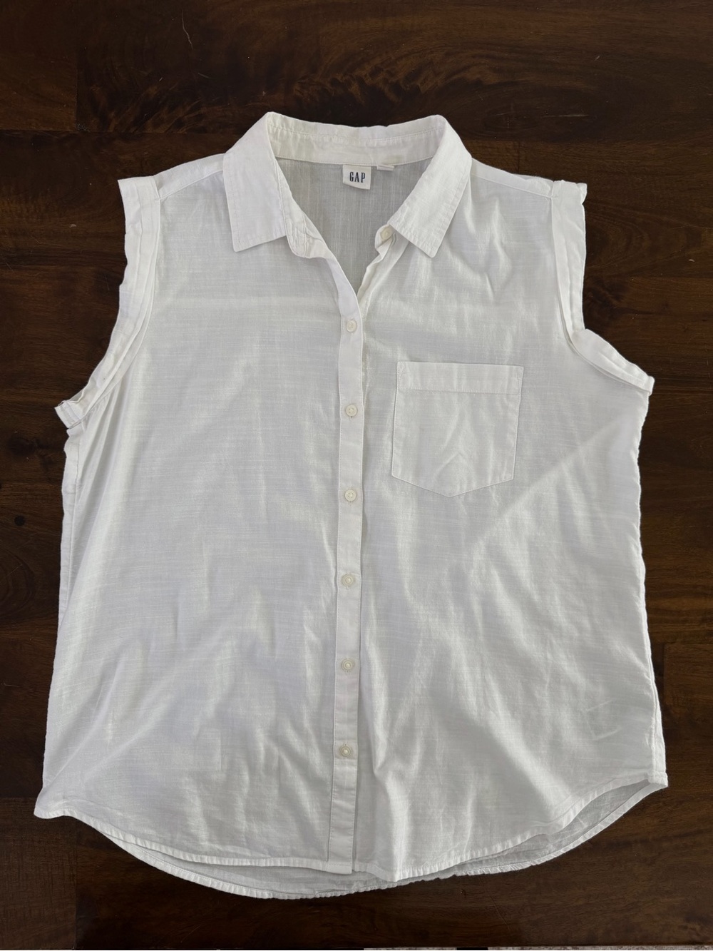 GAP White Sleeveless Button-Front Collared Top